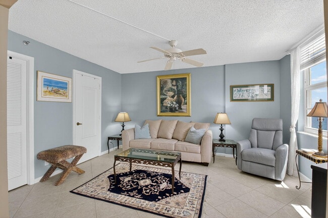 Building Photo - 4505 S Ocean Blvd