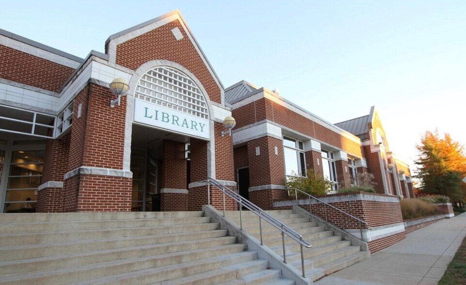 Building Photo - 46678 Cavendish Sq