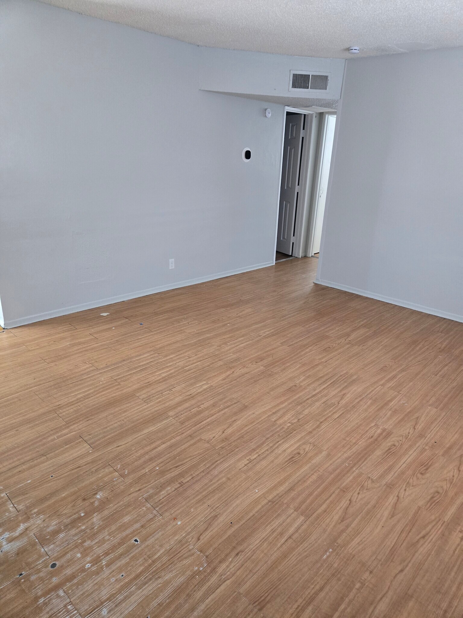 Building Photo - 705 Morgan Ave