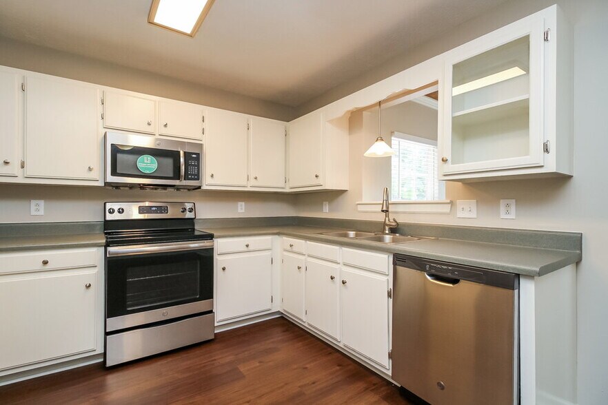 Building Photo - 1231 Azure Way