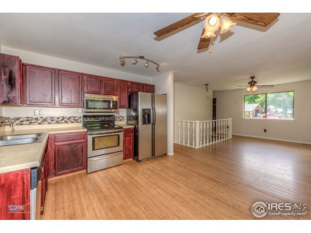Building Photo - 4 bedroom Solid Brick Ranch in NW Longmont!