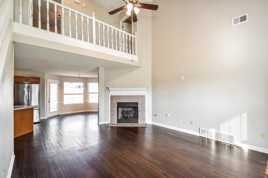 Building Photo - 7457 Lee Ann Dr