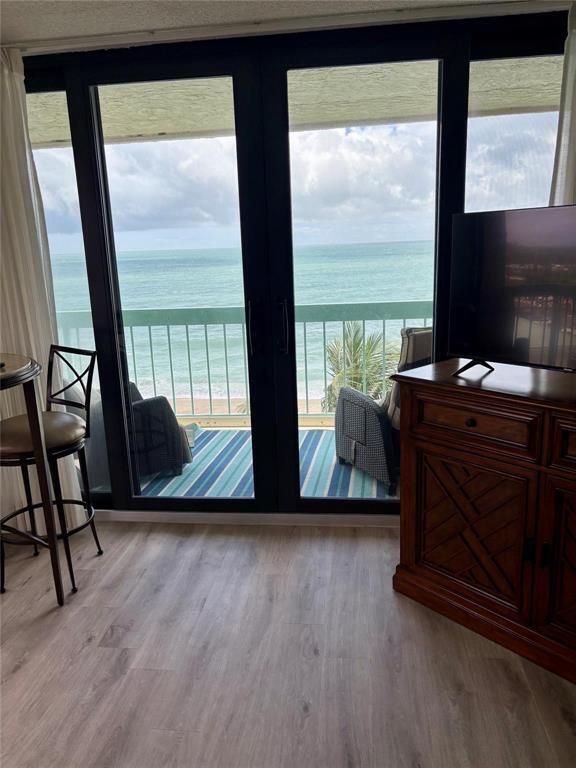 Building Photo - 9940 S Ocean Dr