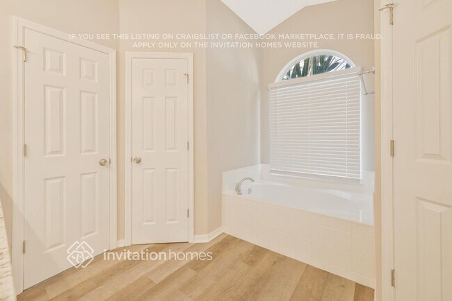 Building Photo - 1011 Corkwood Dr