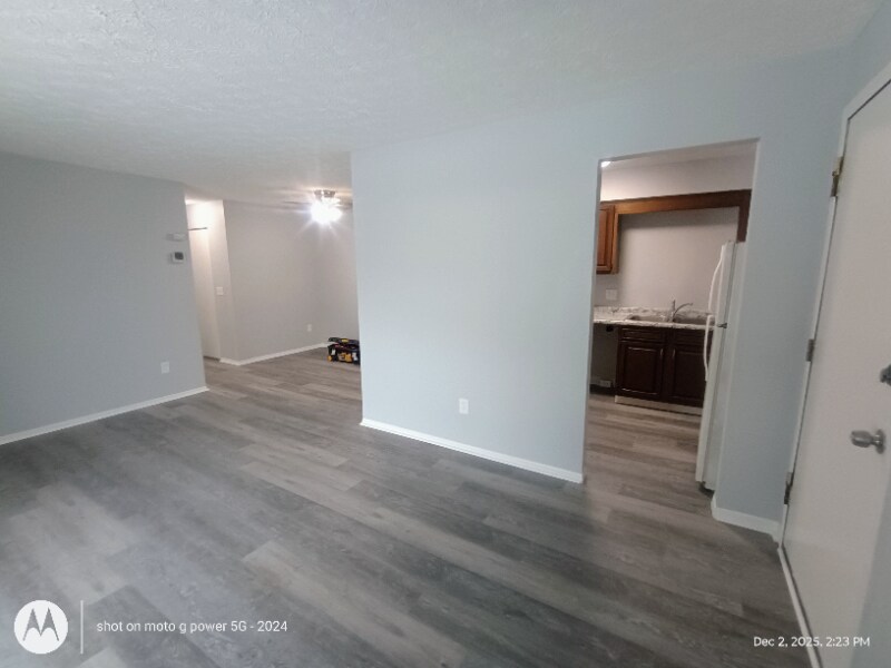 Building Photo - 5240 Emil Ave SW