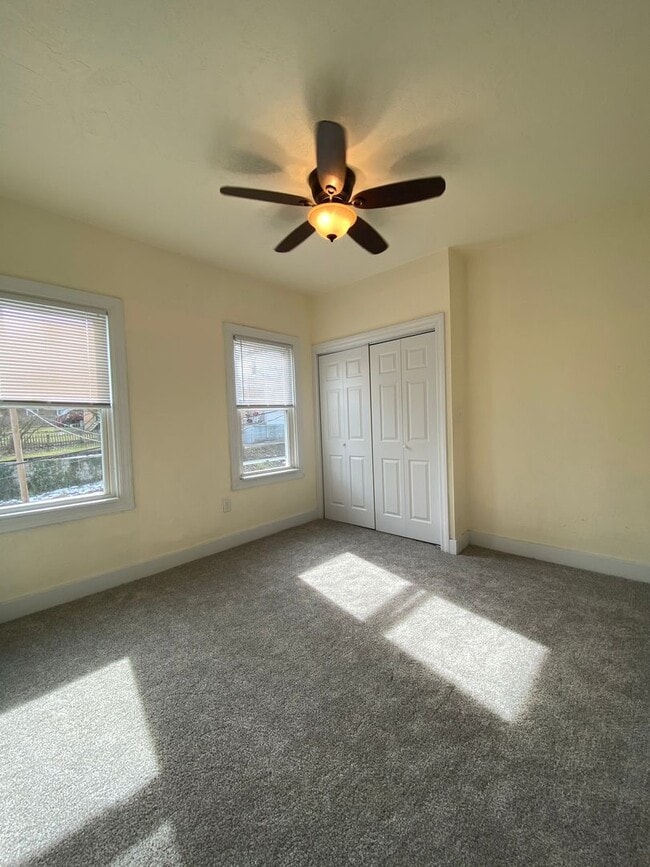 Building Photo - Beautiful 4BR house for rent