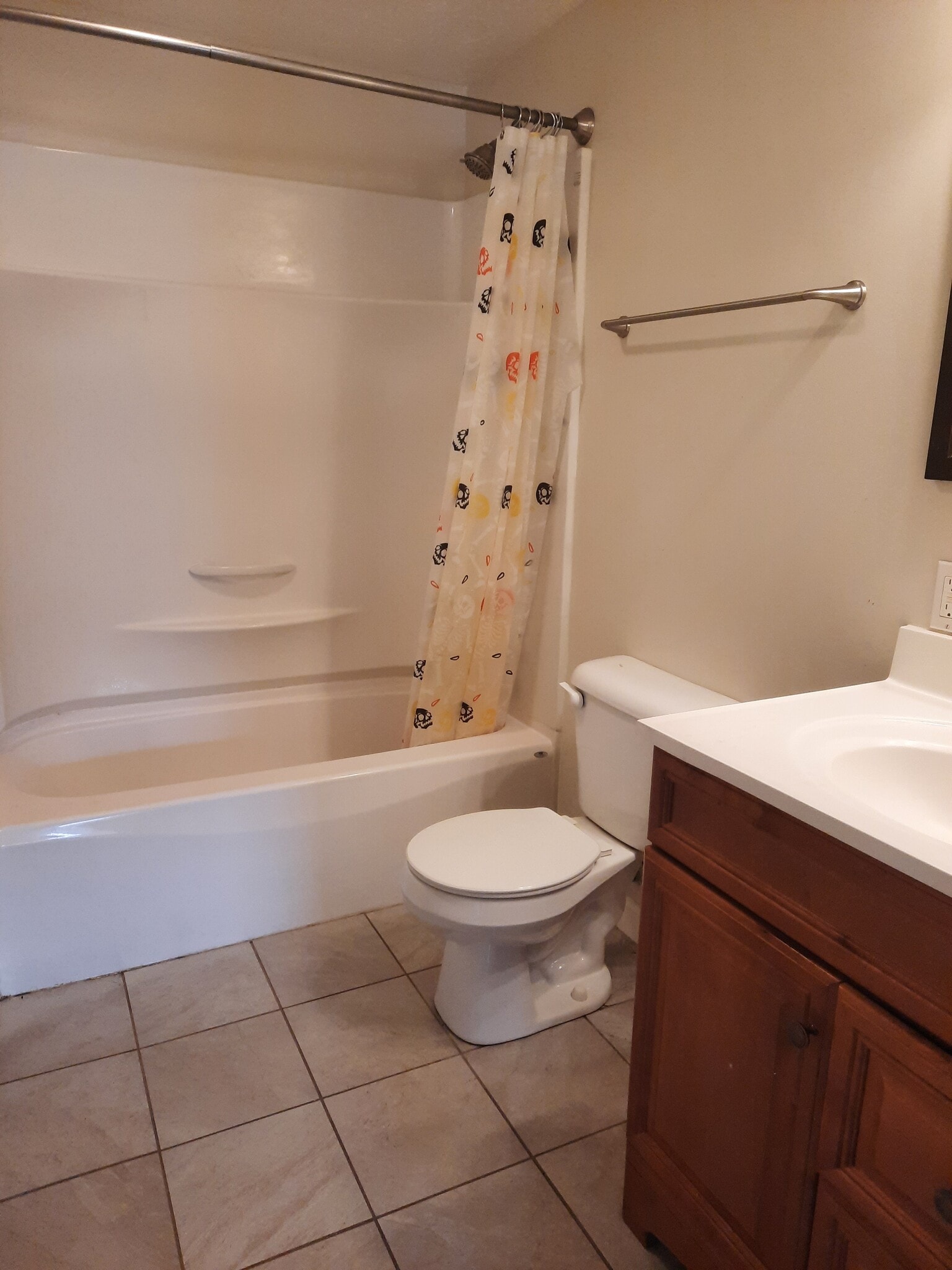 Building Photo - 10 Longworth Ave