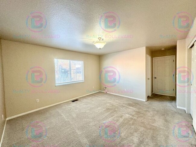 Building Photo - 1 Month Free!!! Beautiful 3BR 2 Bath home with RV Parking!