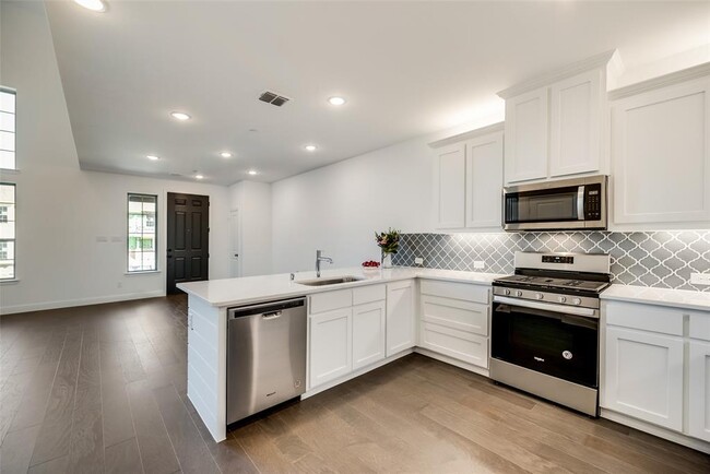 Building Photo - 7223 Panicum Dr