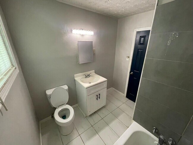 Building Photo - 1642 Mary George Ave NW