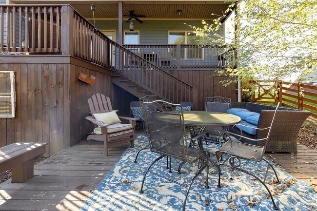 Building Photo - 413 Adalynn Cir