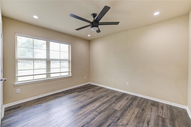 Building Photo - 17834 Royal Breccia Ln