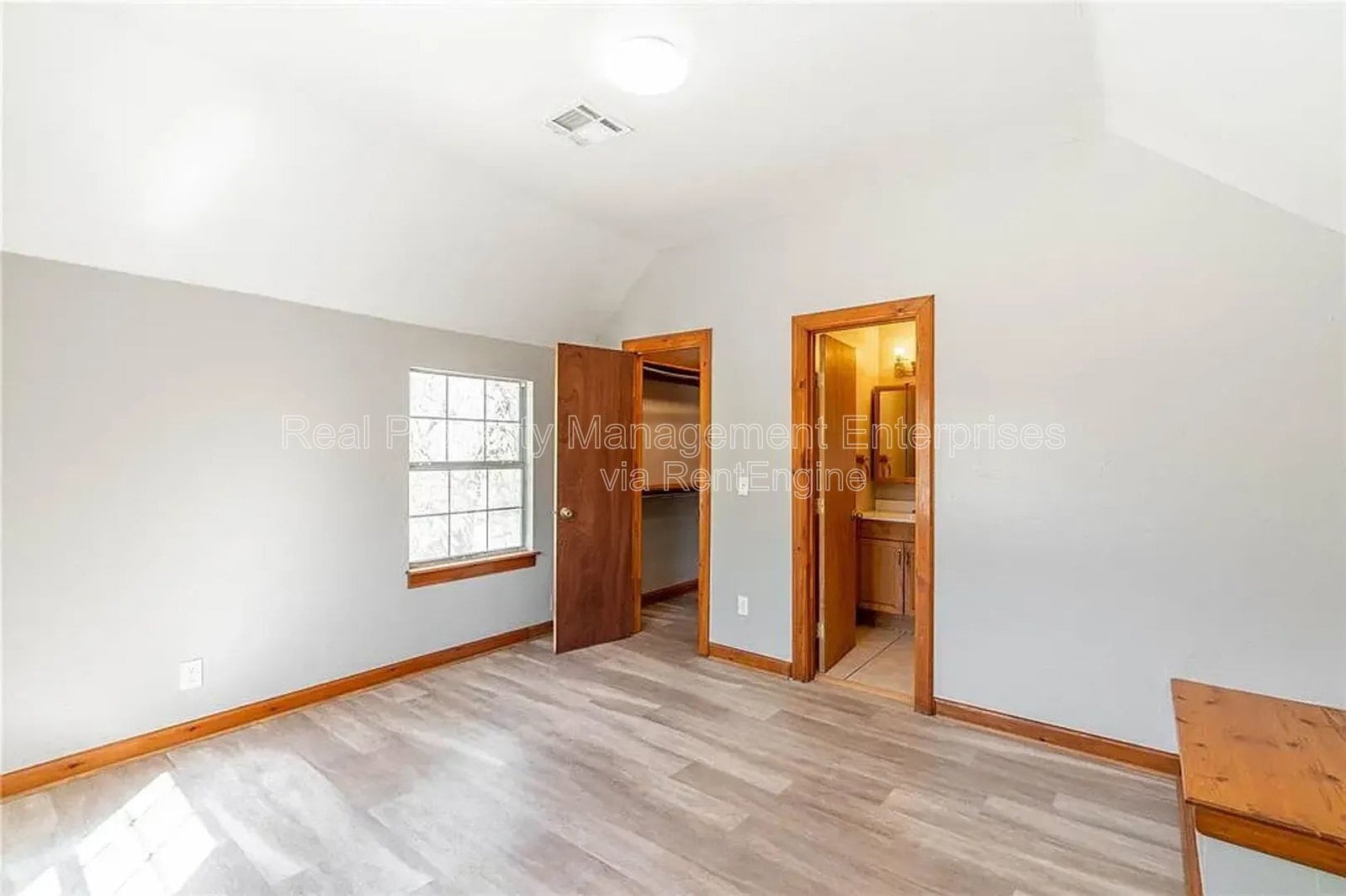 Building Photo - 3633 N Youngs Blvd