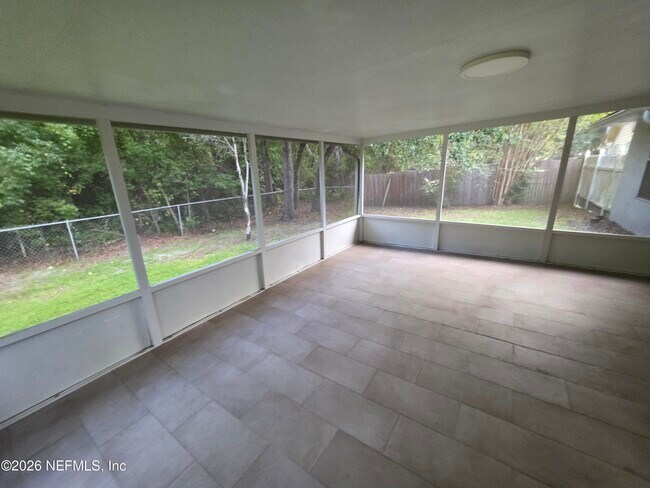 Building Photo - 8219 Teaticket Dr
