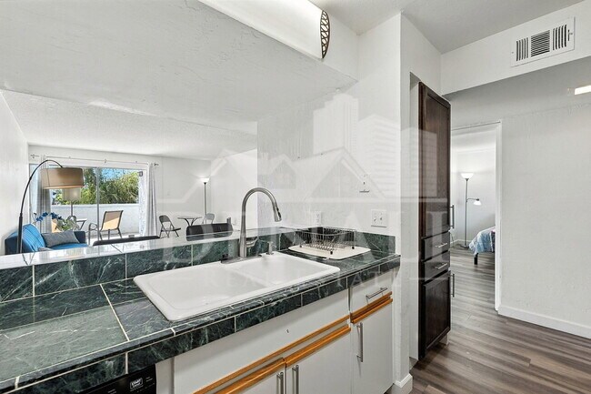 Building Photo - 3313 N 68th St