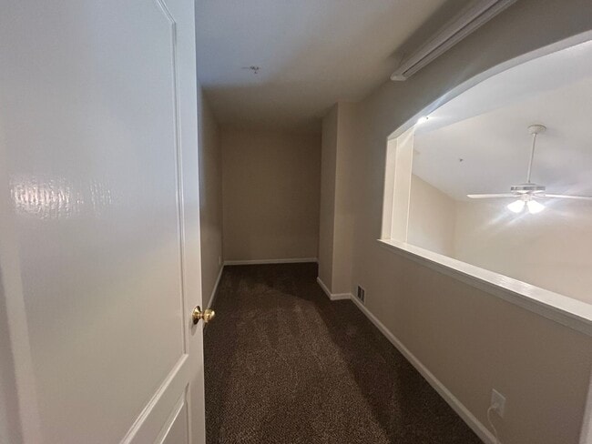 Building Photo - 142 Pine Canyon Rd