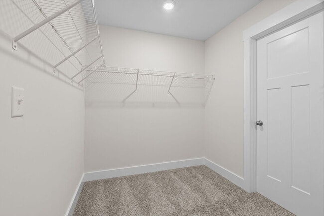 Building Photo - 216 Pewter Cir