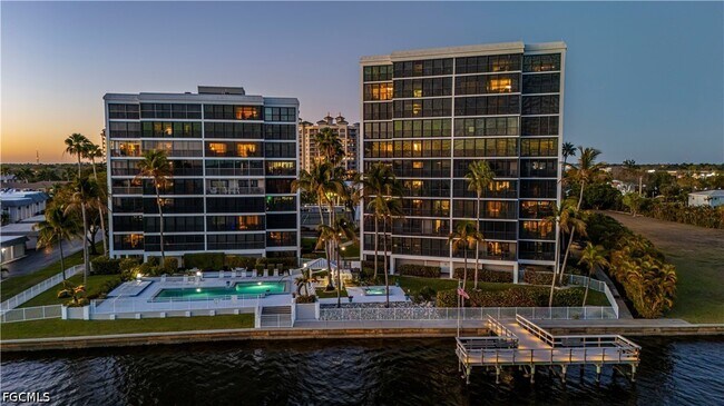 Building Photo - 3350 N Key Dr