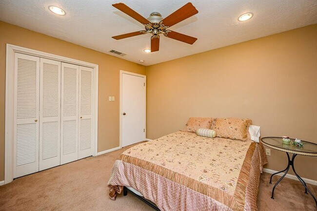 Building Photo - 11503 Briar Rose Dr