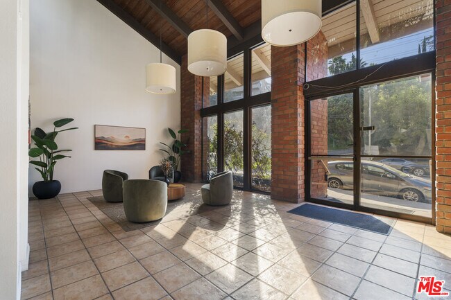 Building Photo - 3480 Barham Blvd