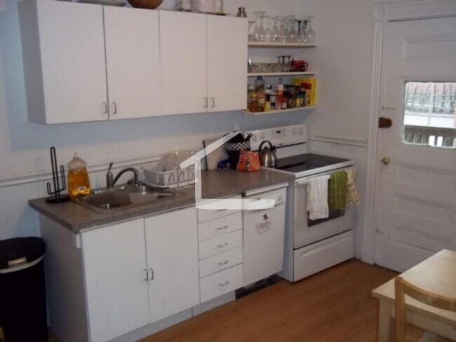 Building Photo - Brookline 5-Bed