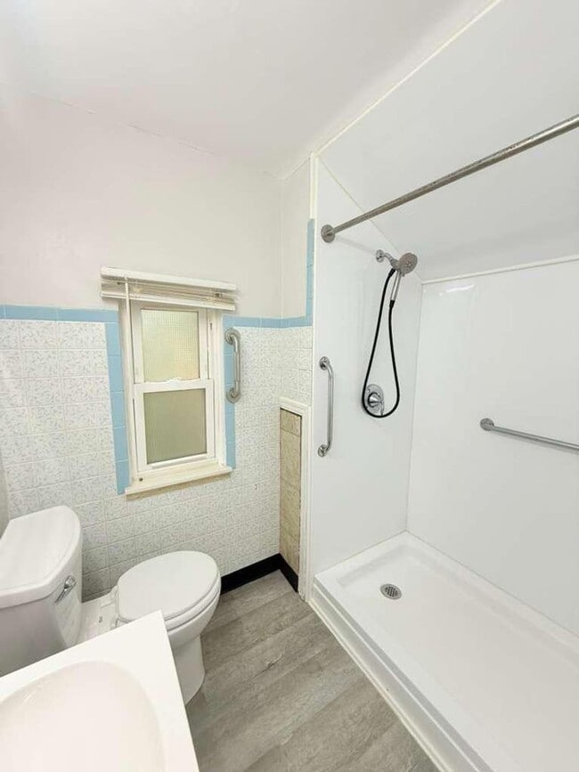 Building Photo - Beautifully remodeled 2-bedroom, 1 1/2-bath home in a Penn Hills neighborhood.