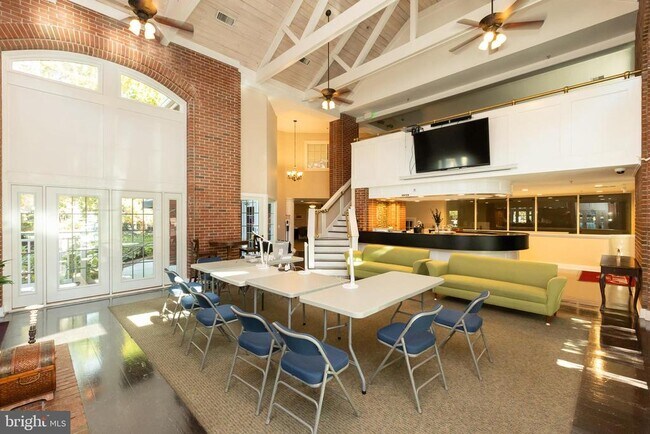 Building Photo - 5804 Inman Park Cir