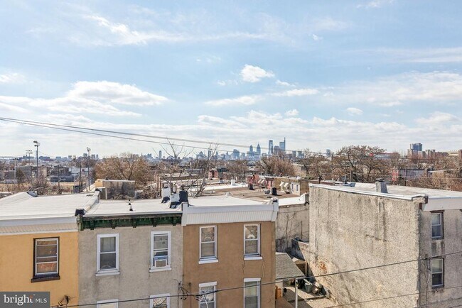 Building Photo - 415 W York St
