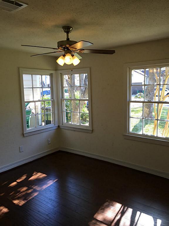 Building Photo - 5536 Jessamine St