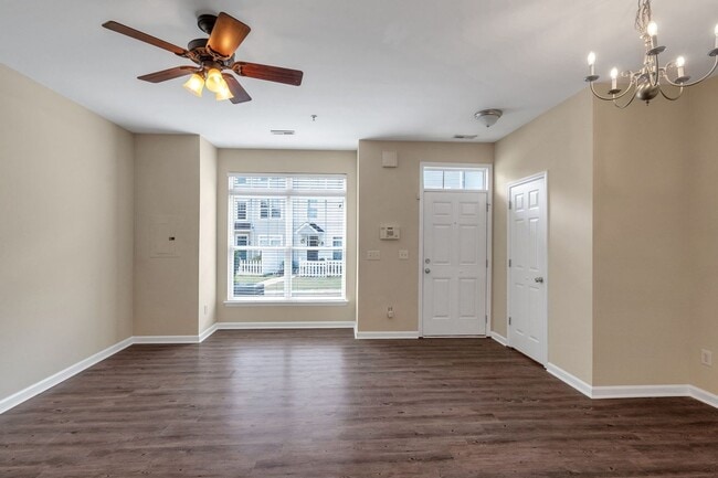 Building Photo - 5110 Neuse Commons Ln