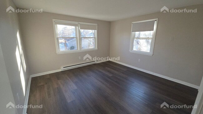 Building Photo - 208 Columbus St