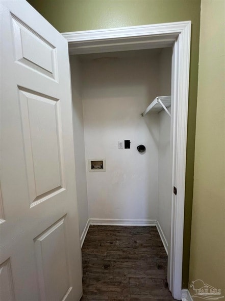 Building Photo - 120 Nivana Dr