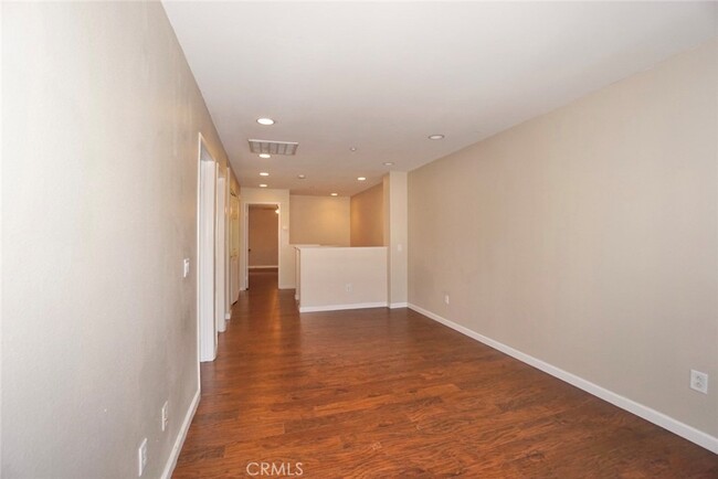 Building Photo - 41845 Davenport Way