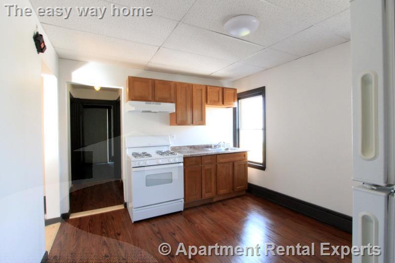 Building Photo - 53 Hinckley St