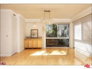 Building Photo - 318 N Maple Dr