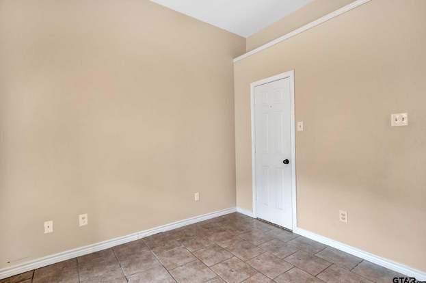 Building Photo - 21206 Altuda Ln