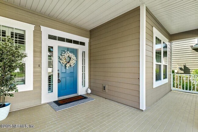 Building Photo - 350 Brambly Vine Dr