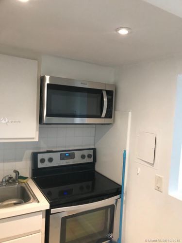 Building Photo - 7904 West Dr