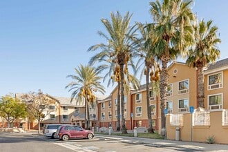 Building Photo - Furnished Studio-Los Angeles - Ontario Airport