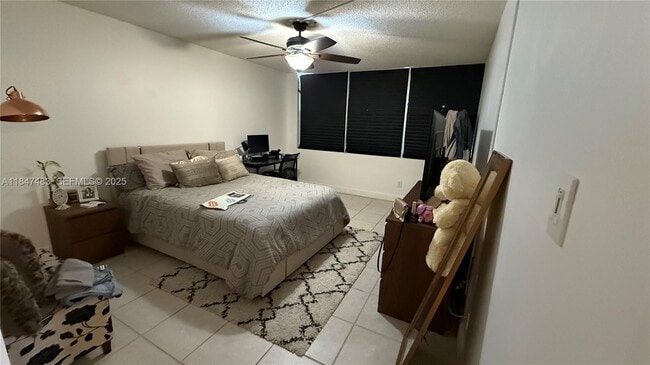 Building Photo - 16565 NE 26th Ave