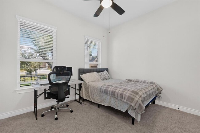 Building Photo - 108 Red Camella Dr