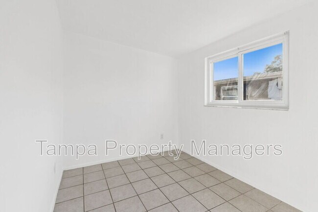 Building Photo - 5801 Emerson Ave S