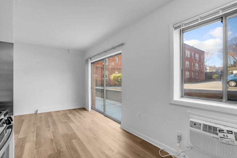 Building Photo - 4465 MacArthur Blvd NW