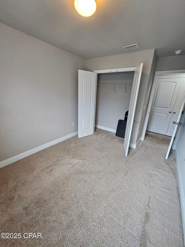 Building Photo - 5804 Callaway Cir