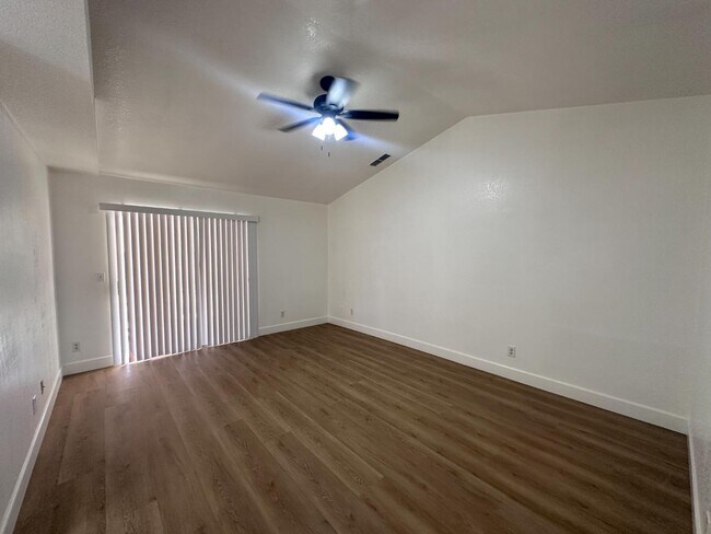 Building Photo - 2378 Grapewood Ct