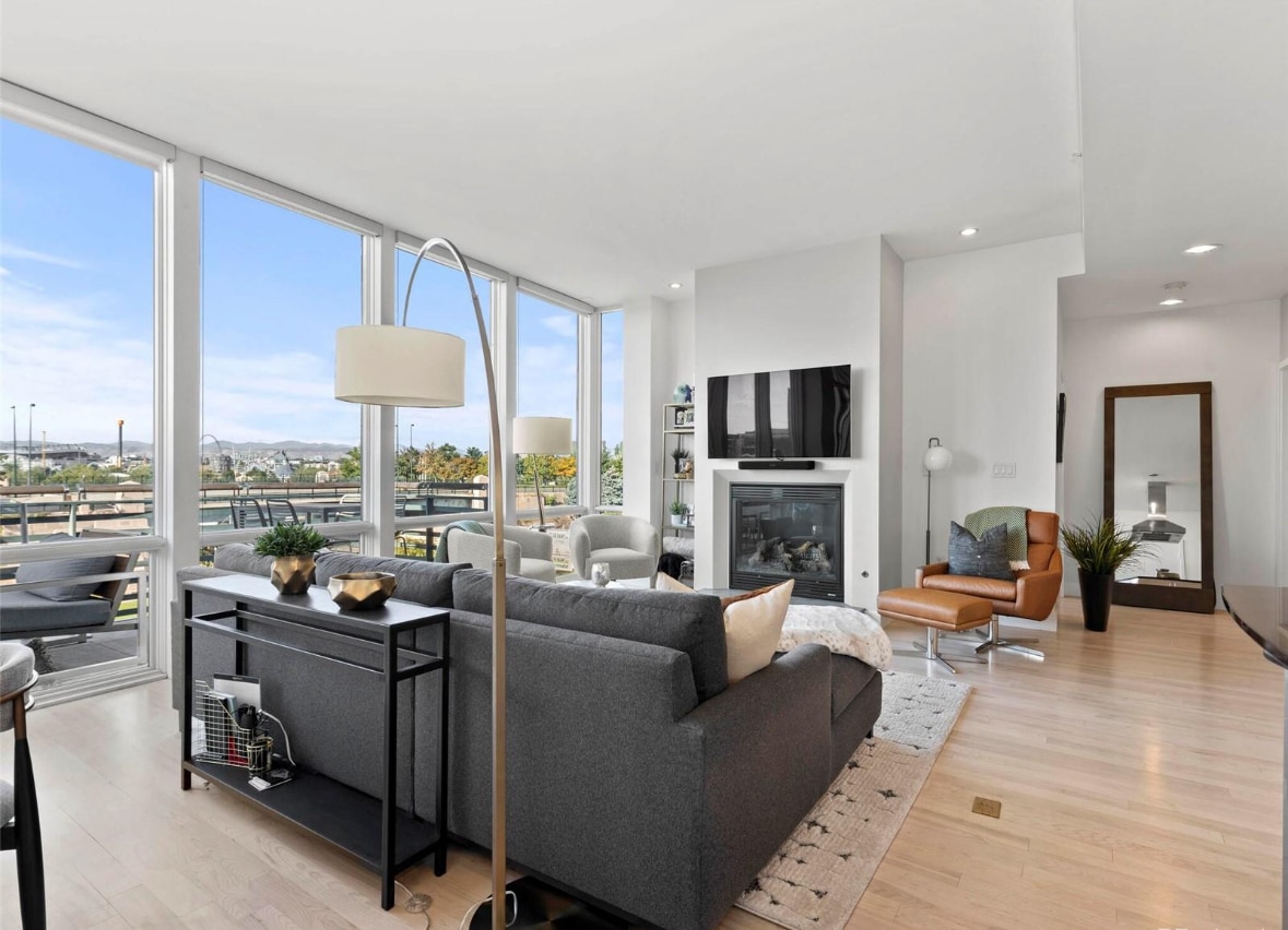 Building Photo - 1401 Delgany St