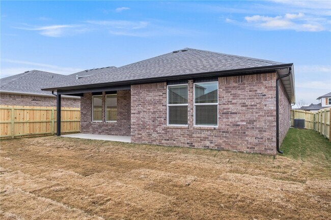 Building Photo - 138 S Maroon Ave