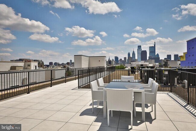 Building Photo - 1612 Cambridge St