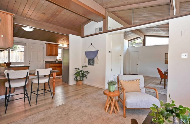 Building Photo - 4 Bed Castro Valley Home For Rent