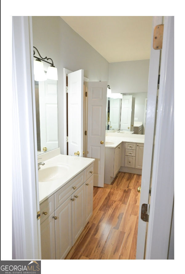 Building Photo - 3885 Waterford Dr